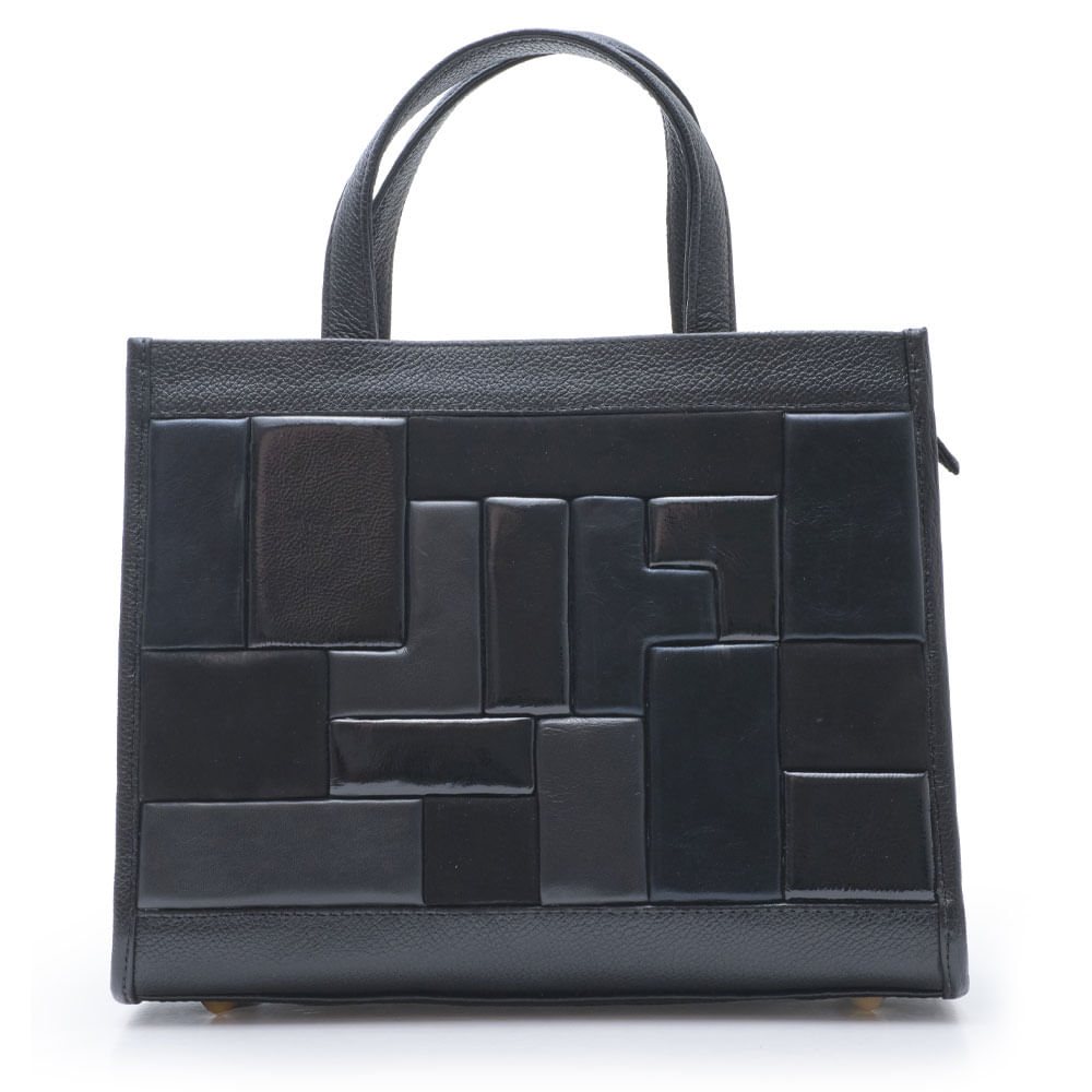 bolsa-m|s-estruturada-preta-com-patchwork-em-relevo-de-couro-1